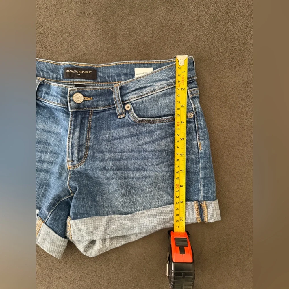 Banana Republic Blue Jean Shorts with Rolled Cuffs - Picture 6 of 6